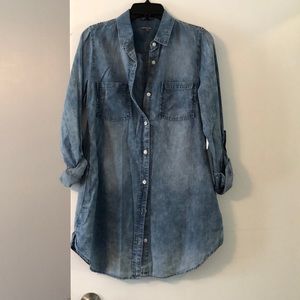 NWT Charlotte Russe denim top size medium